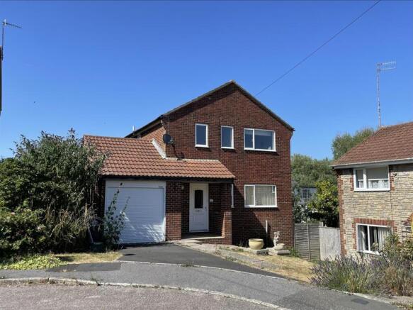 4 bed property, in Horyford Close, £450,000