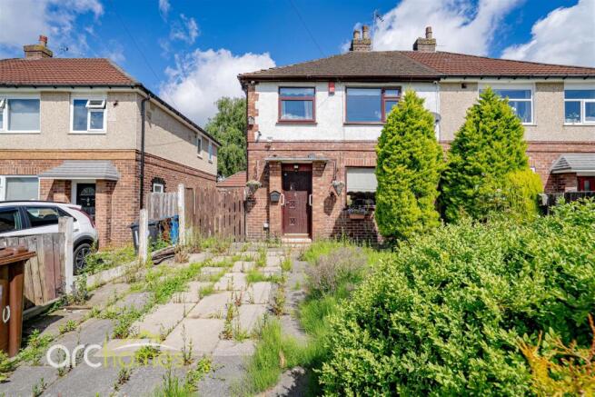 3 bed property, in Tarleton Avenue, £160,000
