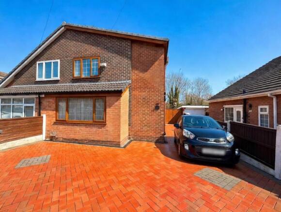 3 bed property, in Cambridge Road, £340,000