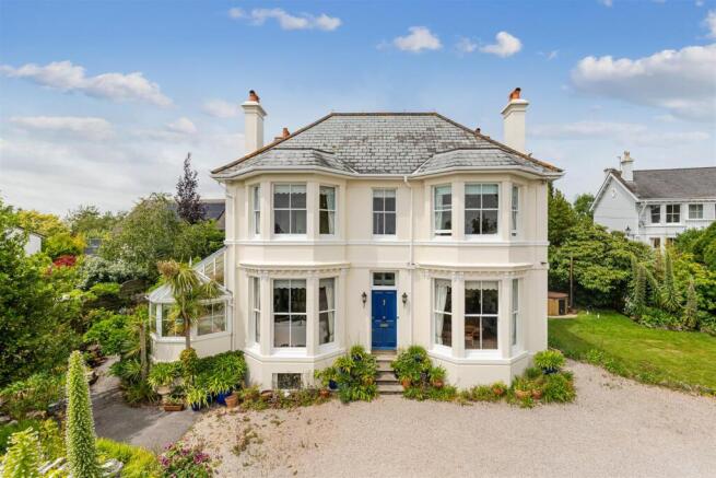 6 bed property, in St Marys Road, £975,000