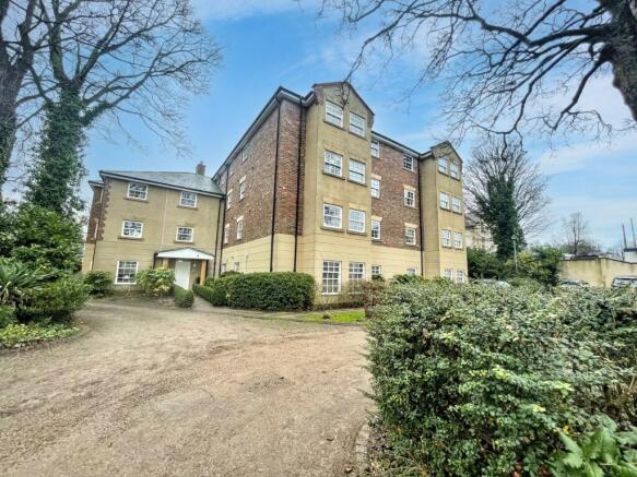 2 bed property, in Shotley Grove, £170,000