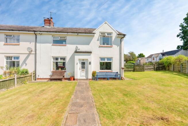 3 bed property, in Calder Avenue, £279,950