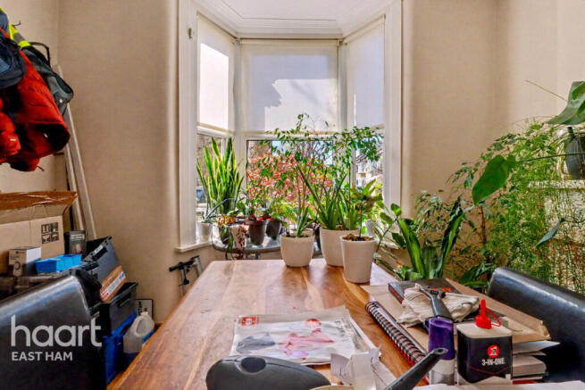 3 bed property, in Clifton Road, £475,000