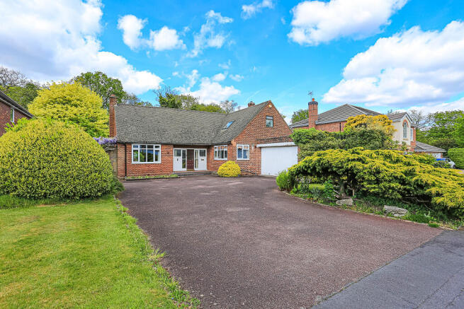 4 bed property, in Birch Tree Grove, £900,000