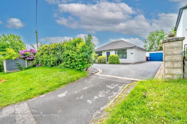 2 bed property, in Armitage Road, £300,000