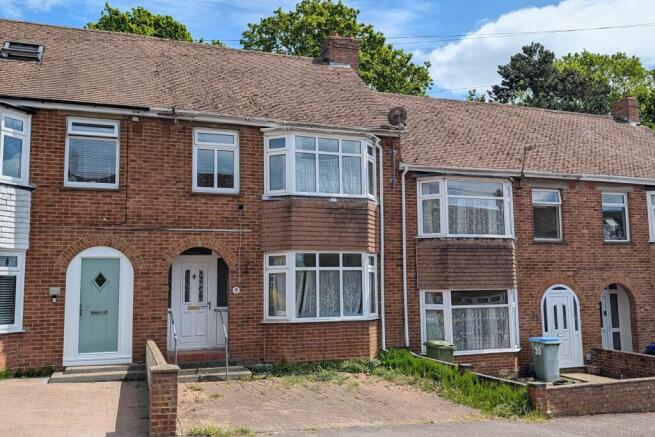 3 bed property, in LEIGH ROAD, £195,000