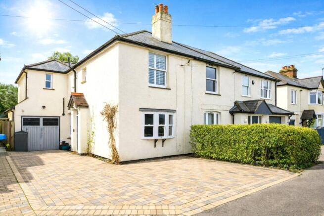 3 bed property, in Penn Road, £650,000