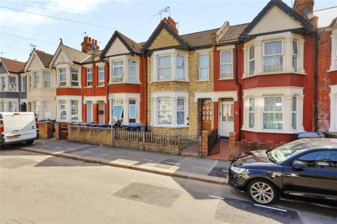 4 bed property, in Oldfield Road, £600,000