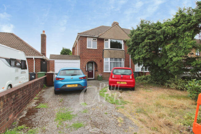 3 bed property, in Green Lane, £250,000
