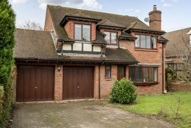 4 bed property, in The Drove, £535,000