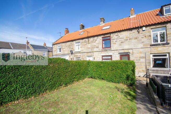 3 bed property, in Long Row, £200,000