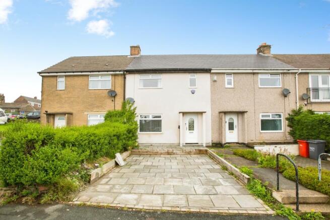 2 bed property, in Whitehill Road, £170,000