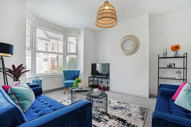 4 bed property, in Violet Bank Road, £375,000