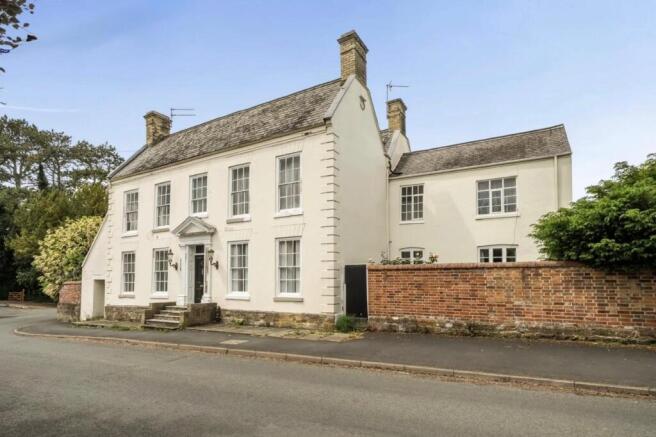 7 bed property, in The Old House, £1,500,000