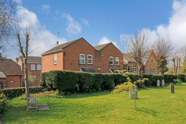 Land, in Investment Opportunity - Tring, £750,000