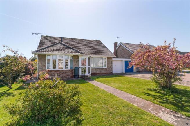 3 bed property, in Bembridge, £385,000