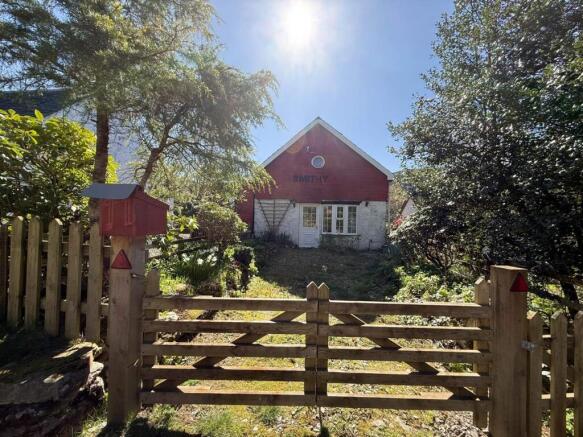 1 bed property, in The Smithy, £180,000