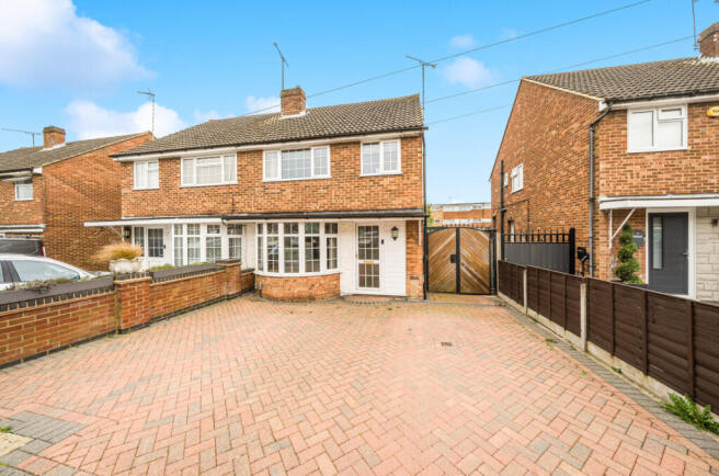 3 bed property, in St. Michaels Avenue, £375,000