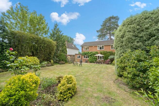 4 bed property, in Stoke Road, £1,250,000