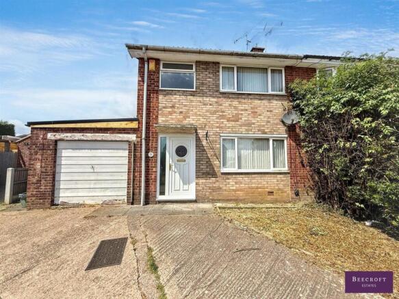 3 bed property, in Saffron Road, £199,950