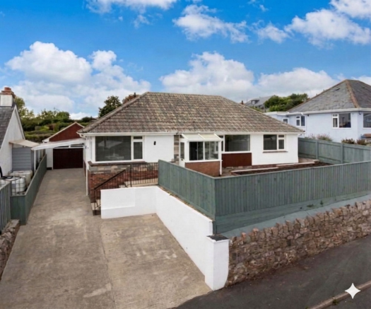 3 bed property, in Mill Lane, £367,500