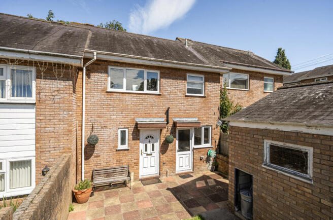 3 bed property, in Gelli, £119,950