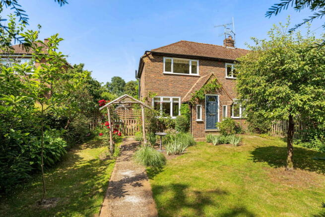 3 bed property, in Blackheath Lane, £600,000