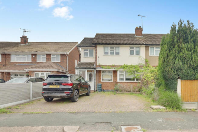 3 bed property, in New Century Road, £425,000