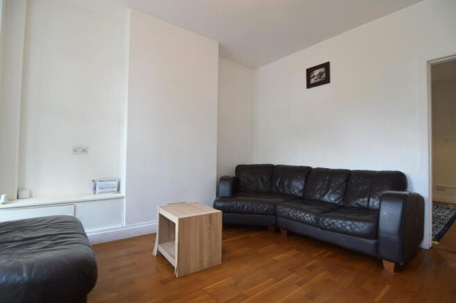 2 bed property, in Witton Street, £185,000