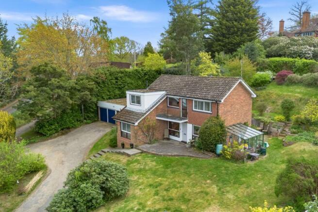 4 bed property, in Uvedale Road, £1,100,000