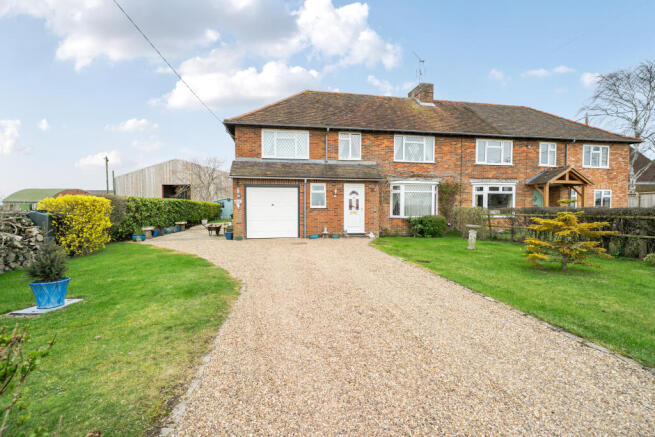 4 bed property, in Marsh Hill Cottages, £625,000