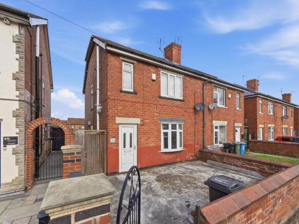 3 bed property, in Lincoln Street, £120,000