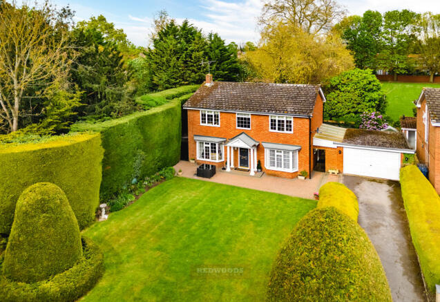 4 bed property, in Harwood Gardens, £1,170,000