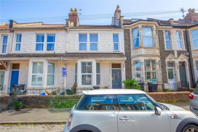 3 bed property, in Muller Avenue, £450,000