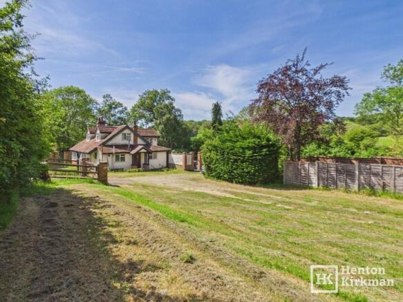 4 bed property, in Downham Road, £1,125,000