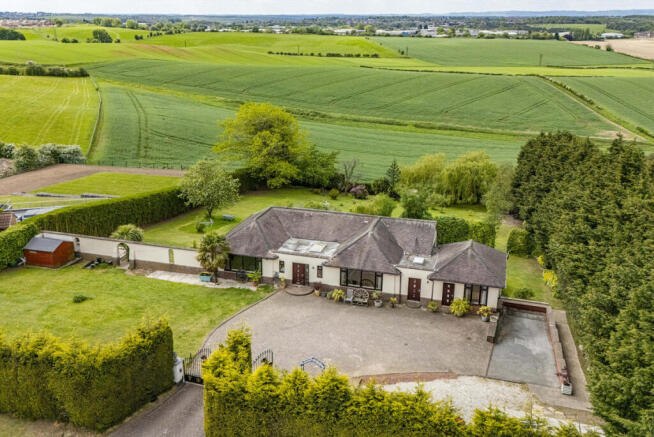4 bed property, in Valhallas Gate, £750,000