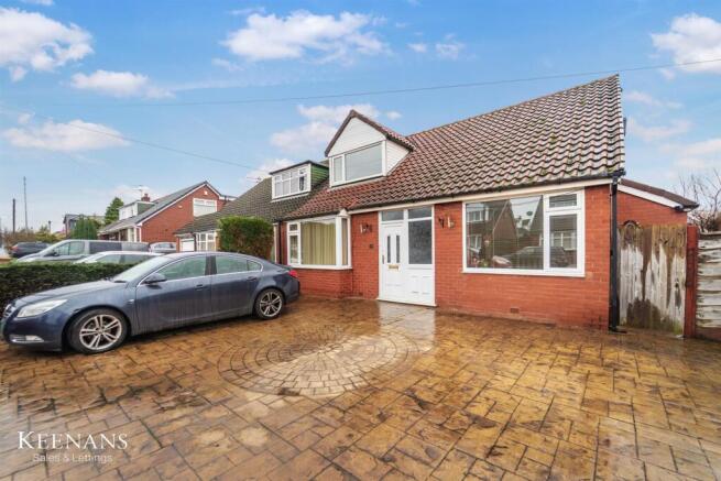 3 bed property, in Harbourne Avenue, £300,000