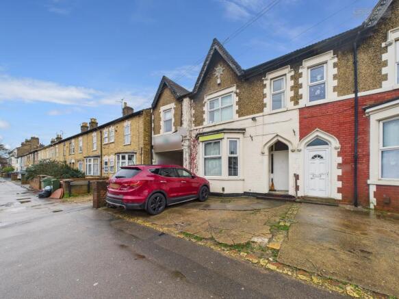 9 bed property, in Lincoln Road, £430,000
