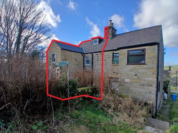 3 bed property, in 2 Fairhead Cottages, £140,000