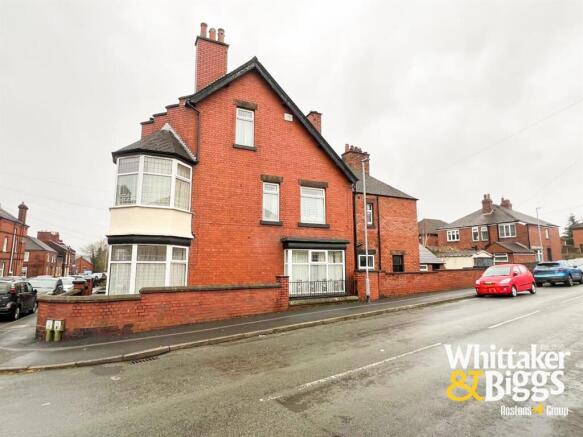 5 bed property, in Osborne Street, £225,000