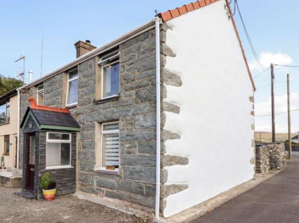 4 bed property, in Bedivere, £95,000