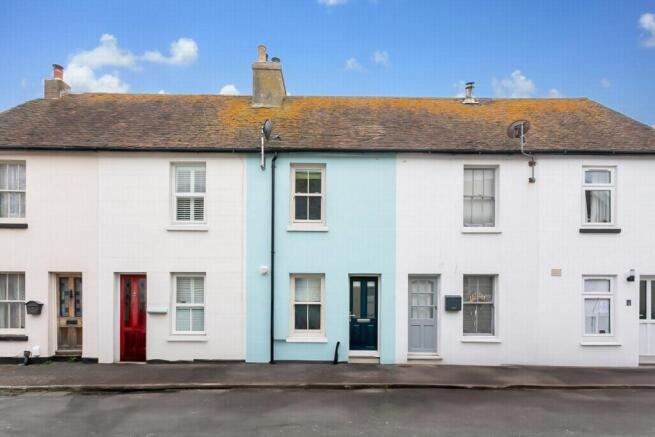 2 bed property, in Wood Road, £299,950