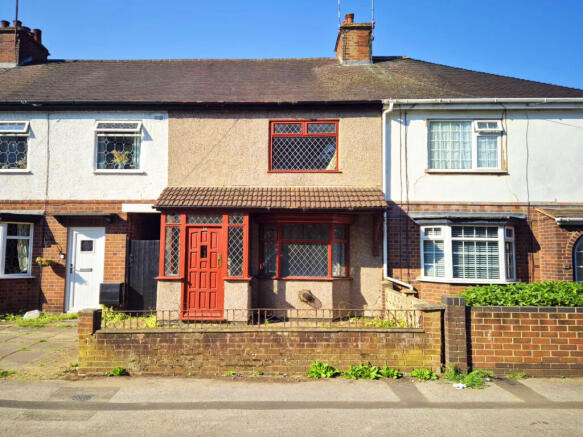 2 bed property, in 14 Beaumont Road, £34,000