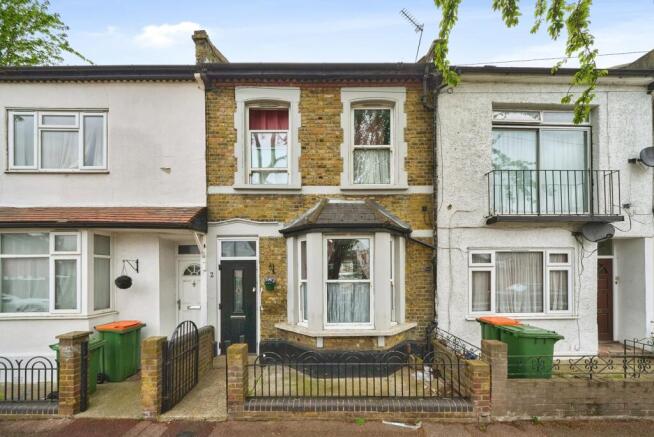 3 bed property, in Hartland Road, £600,000