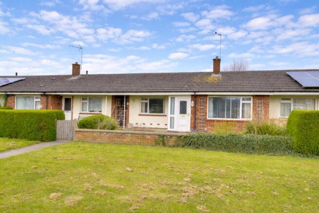 2 bed property, in Palmers Way Melbourn, £260,000