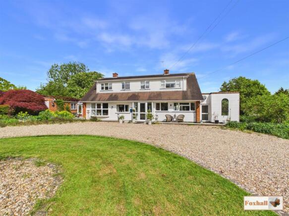 3 bed property, in Westerfield Lane, £745,000