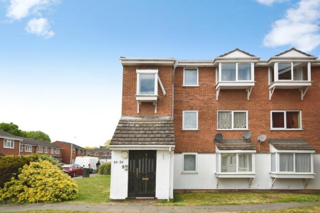 2 bed property, in Braithwaite Avenue, £200,000