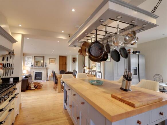 6 bed property, in Exbourne, £2,000,000