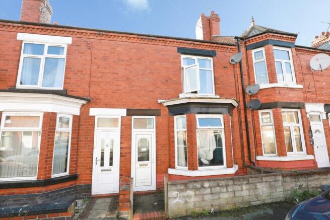 2 bed property, in Culland Street, £110,000