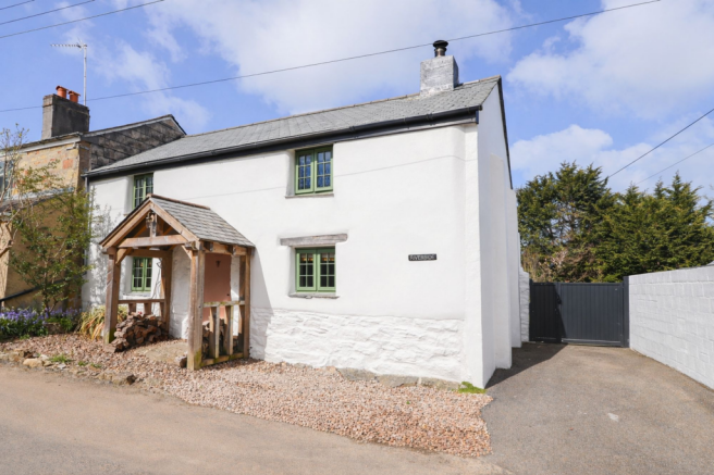 3 bed property, in Riverside Cottage, £499,950